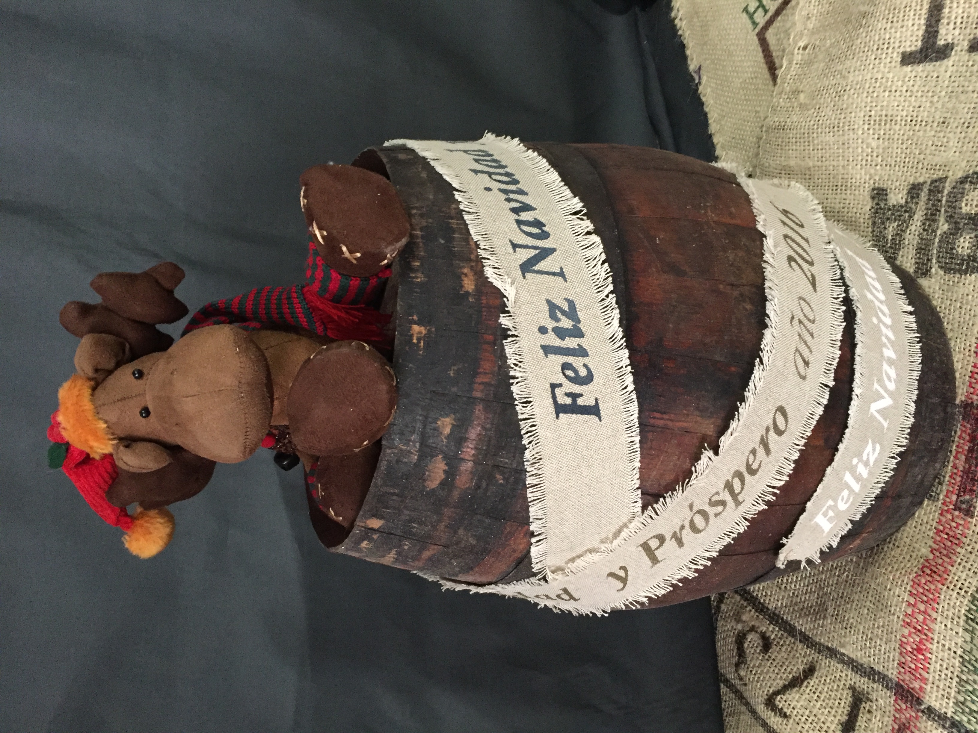 &aacute;rbol de Navidad de madera decorado